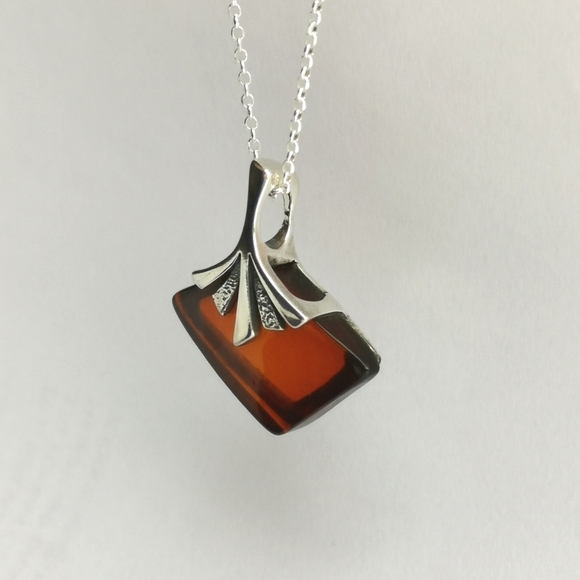 Sterling silver amber ginkgo leaf design pendant necklace 🆕 - Picture 4 of 8